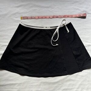 New Black Swim Skirt Sm/Med Collection by Cherokee